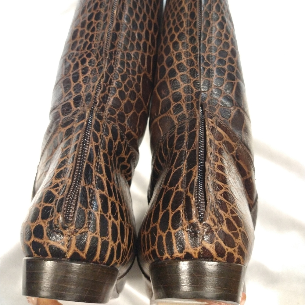 BCBGMaxAzria Brown Leather Flat Croc Embossed Tall Boots Sz 7.5 - Picture 5 of 7